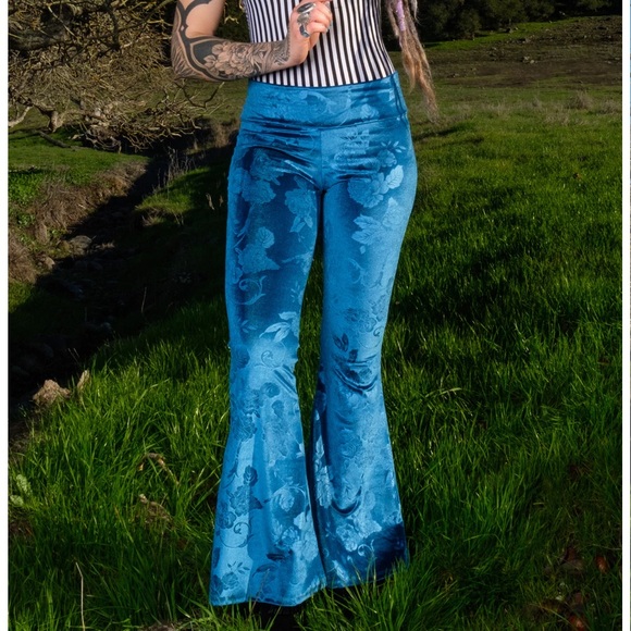 Warrior Within Designs Pants - NWOT Warrior Within Designs Turquoise Flower Velvet Slim Bells